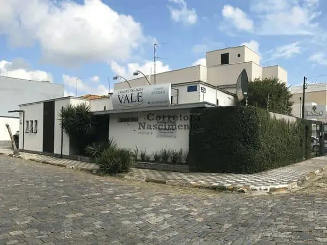 Casa para alugar, no bairro Centro em Jacareí