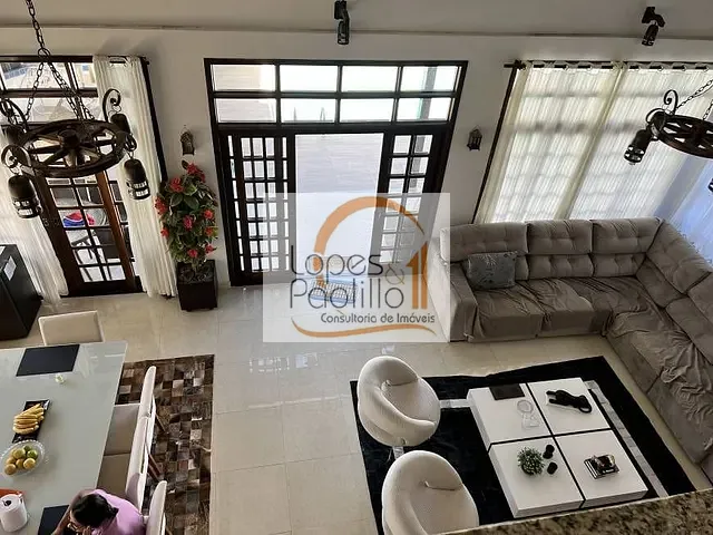 Casa com 571m² 3 quartos e 3 banheiros, à venda, no bairro Parque Rio Abaixo em Atibaia