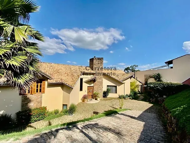 Casa com 690m² 7 quartos e 7 banheiros, à venda, no bairro Igaratá em Igaratá
