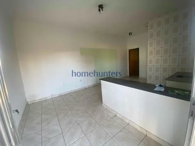 Casa 2 quartos e 2 banheiros, à venda, no bairro Jardim Ipaussurama em Campinas