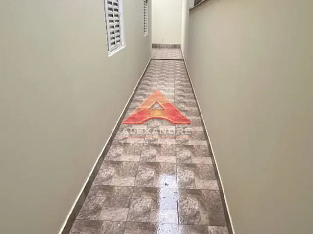Casa com 125m² 2 quartos e 1 banheiro, à venda, no bairro Jardim Santa Inês III em São José dos Campos