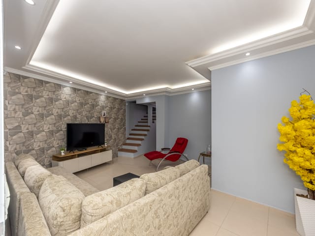 Foto do Sobrado - Sobrado para venda em Chora Menino com 4 quartos, sendo 1 suíte , 240m² | Lares e Andares Imóveis