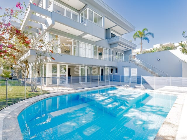 Casa com 1848m² 4 quartos e 7 banheiros, à venda, no bairro Alphaville em Santana de Parnaíba