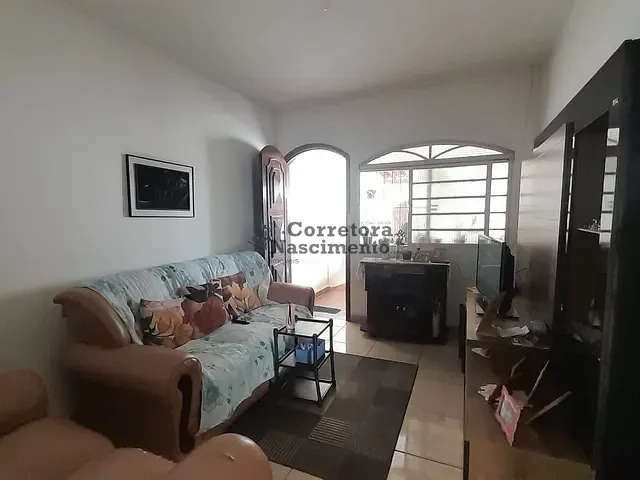 Casa com 161m² 2 quartos e 1 banheiro, à venda, no bairro Parque Itamarati em Jacareí
