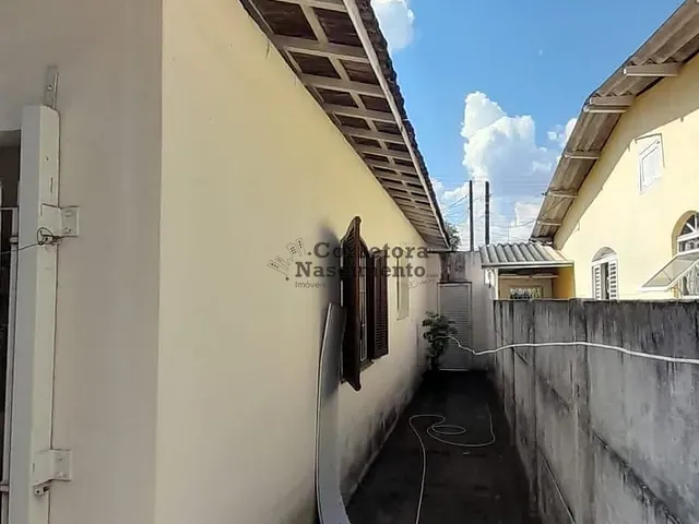 Casa com 161m² 2 quartos e 1 banheiro, à venda, no bairro Parque Itamarati em Jacareí