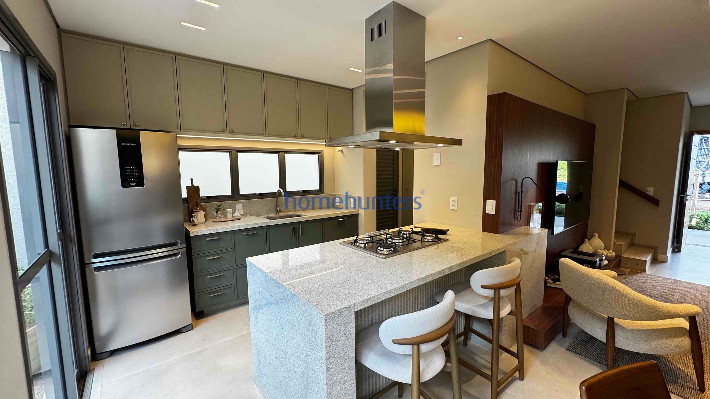 Casa à venda com 3 quartos, 170m² - Foto 9