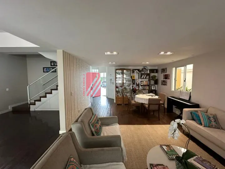 Casa de Condomínio com 4 quartos à venda e aluguel, 350m² — foto 3 de 44