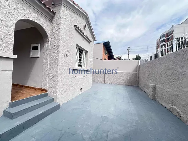 Casa com 220m² 3 quartos e 1 banheiro, à venda ou para alugar, no bairro Vila Itapura em Campinas