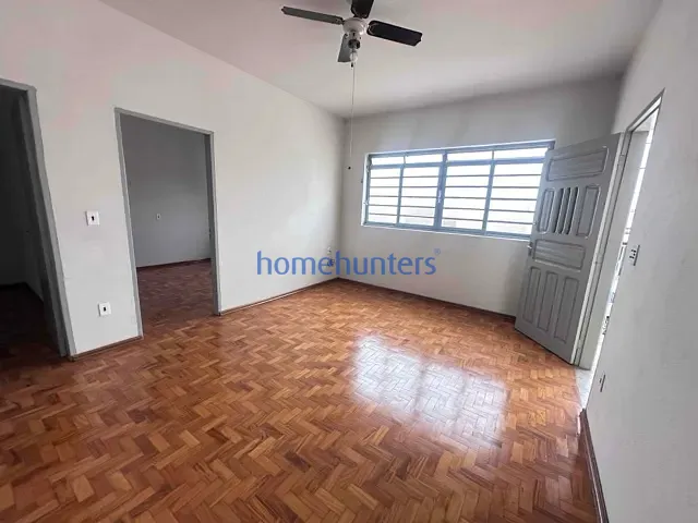 Casa 3 quartos e 1 banheiro, à venda, no bairro Jardim dos Oliveiras em Campinas