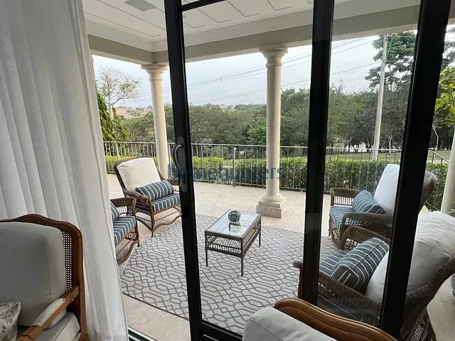 Casa com 443m² 4 quartos e 6 banheiros, à venda, no bairro Loteamento Parque dos Alecrins em Campinas