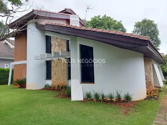 Casa com 1450m² 4 quartos e 3 banheiros, à venda ou para alugar, no bairro Barreirinho em Araçoiaba da Serra