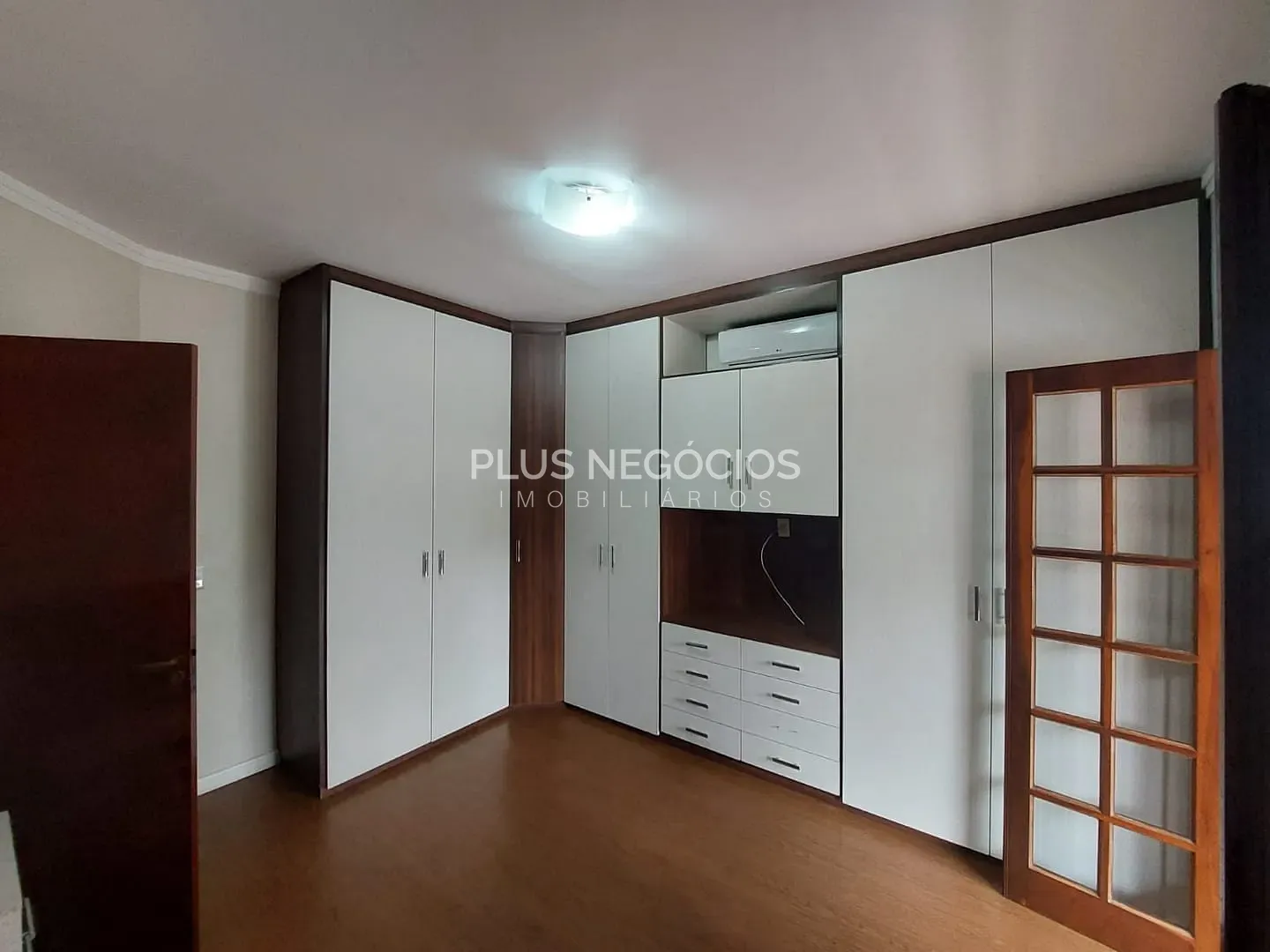 Casa, 4 quartos, 250 m² - Foto 19