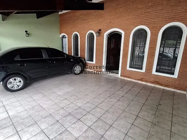 Casa com 300m² 2 quartos e 3 banheiros, à venda, no bairro Jardim Mesquita em Jacareí