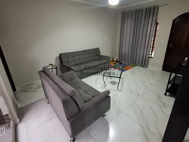 Casa com 300m² 2 quartos e 3 banheiros, à venda, no bairro Jardim Mesquita em Jacareí