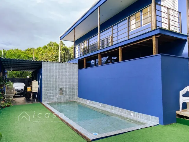 Casa com 500m² 4 quartos e 8 banheiros, à venda, no bairro Enseada em Guarujá
