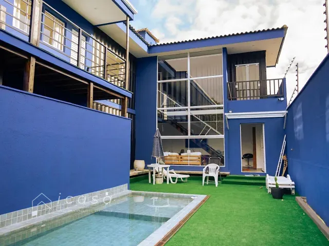 Casa com 500m² 4 quartos e 8 banheiros, à venda, no bairro Enseada em Guarujá