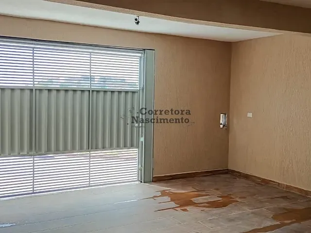 Casa com 181m² 2 quartos e 1 banheiro, à venda, no bairro Jardim Colinas em Jacareí