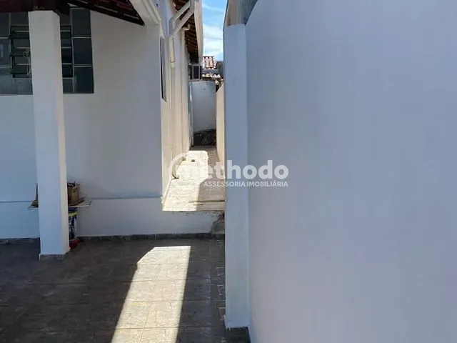 Casa com 300m² 3 quartos e 1 banheiro, à venda, no bairro Parque da Figueira em Campinas