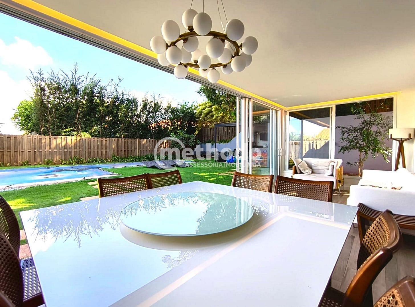 Casa, 3 quartos, 220 m² - Foto 3