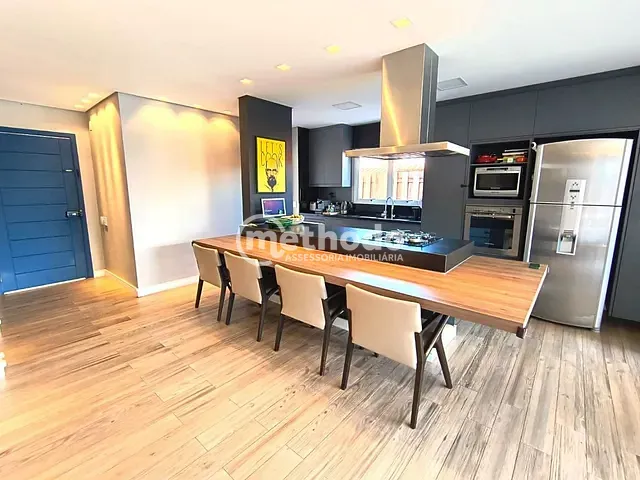 Casa com 694m² 3 quartos e 5 banheiros, à venda, no bairro Barão Geraldo em Campinas