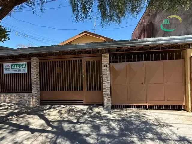 Casa com 200m² 3 quartos e 1 banheiro, para alugar, no bairro Vila Padre Manoel de Nóbrega em Campinas