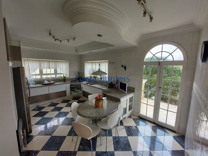 Casa à venda com 5 quartos, 550m² - Foto 18
