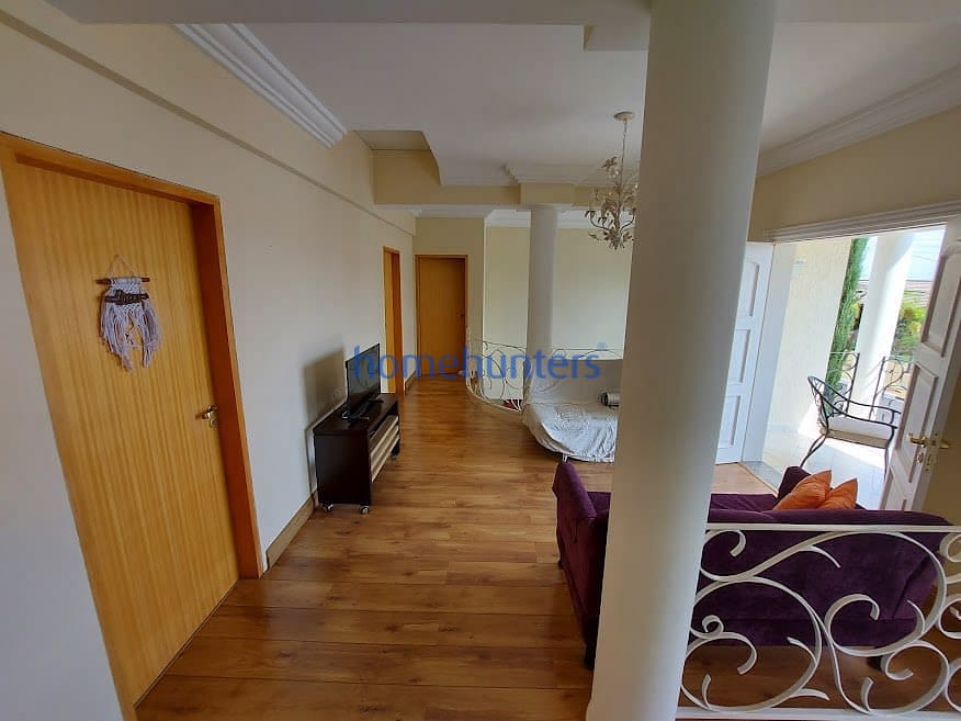 Casa à venda com 5 quartos, 550m² - Foto 27