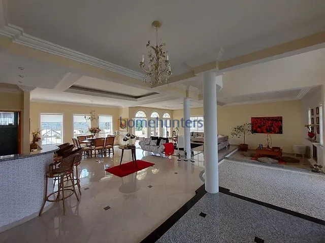 Casa 5 quartos e 7 banheiros, à venda, no bairro Pinheiro em Valinhos