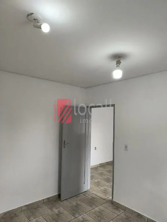 Casa com 2 quartos para aluguel, 120m² — foto 8 de 17