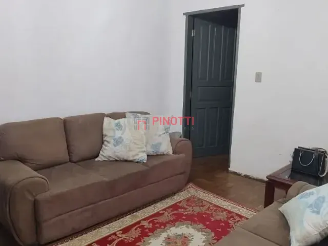 Casa 6 quartos e 3 banheiros, à venda, no bairro Alves Dias em São Bernardo do Campo