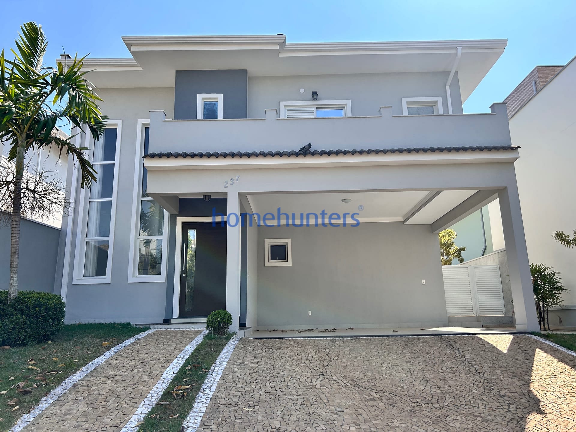 Casa para alugar com 4 quartos, 244m² - Foto 2