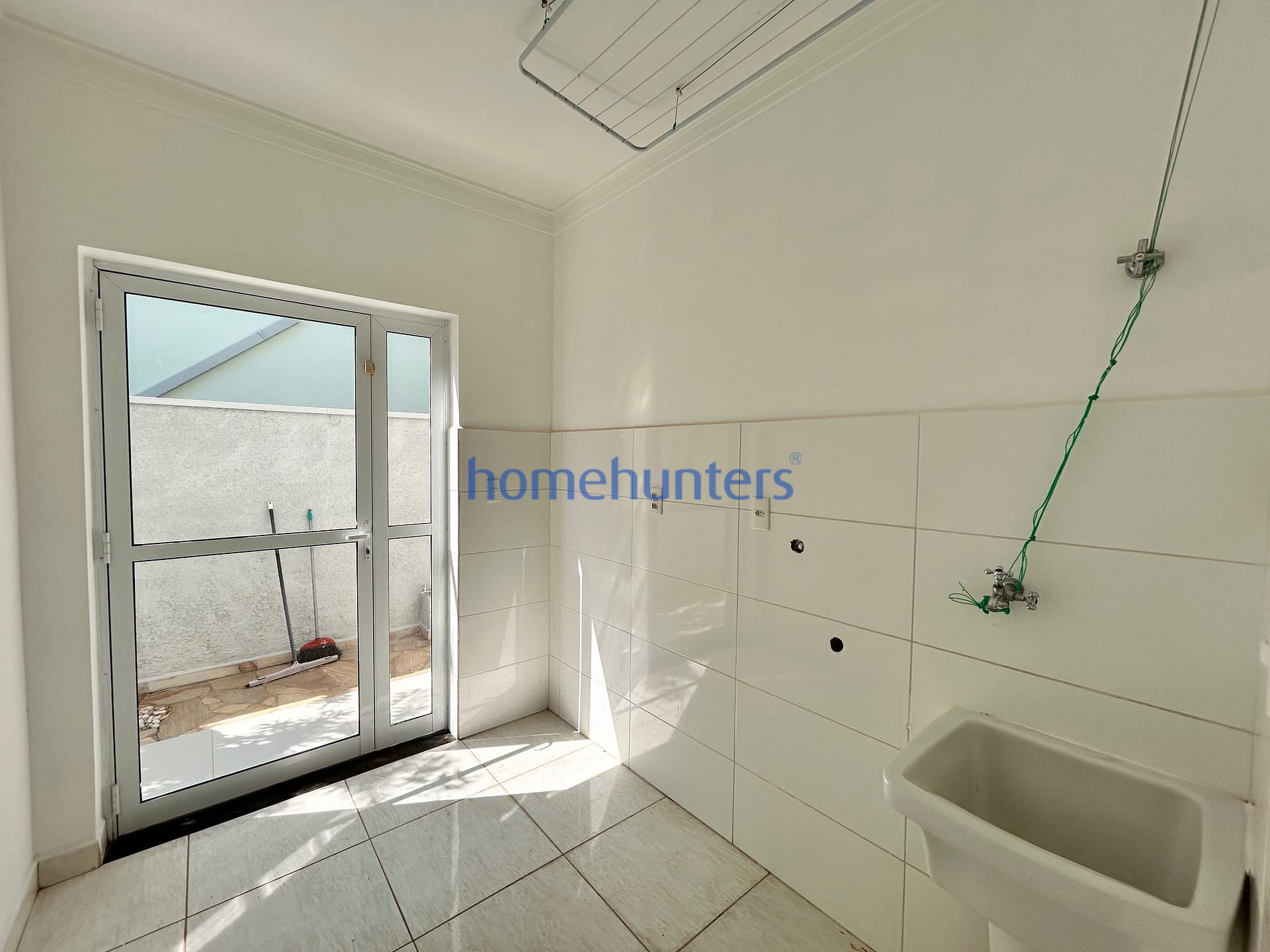 Casa para alugar com 4 quartos, 244m² - Foto 24