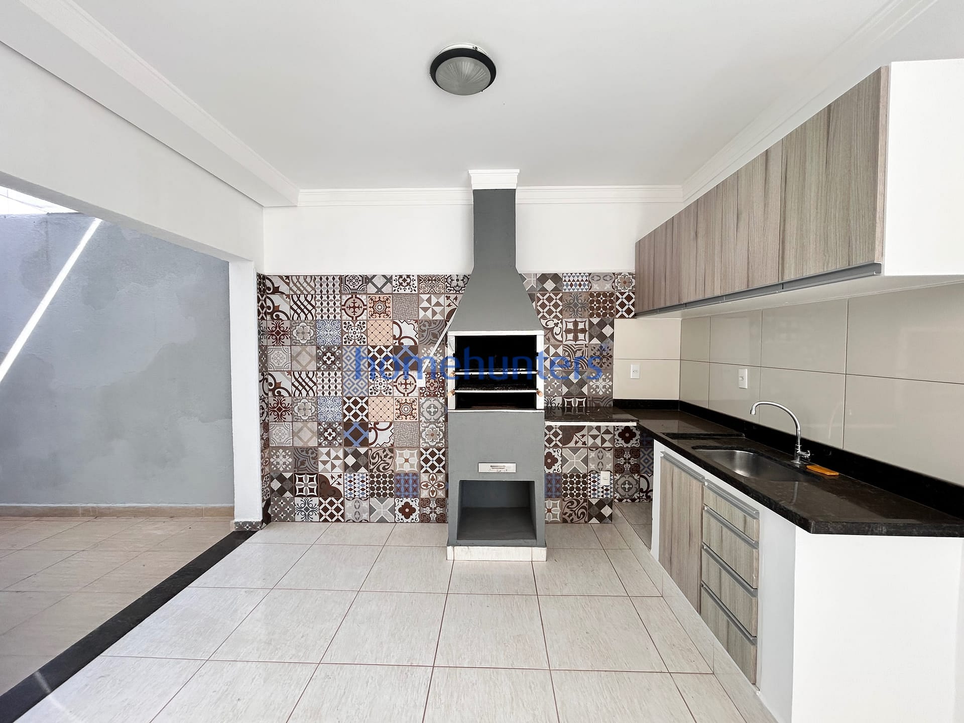 Casa para alugar com 4 quartos, 244m² - Foto 12