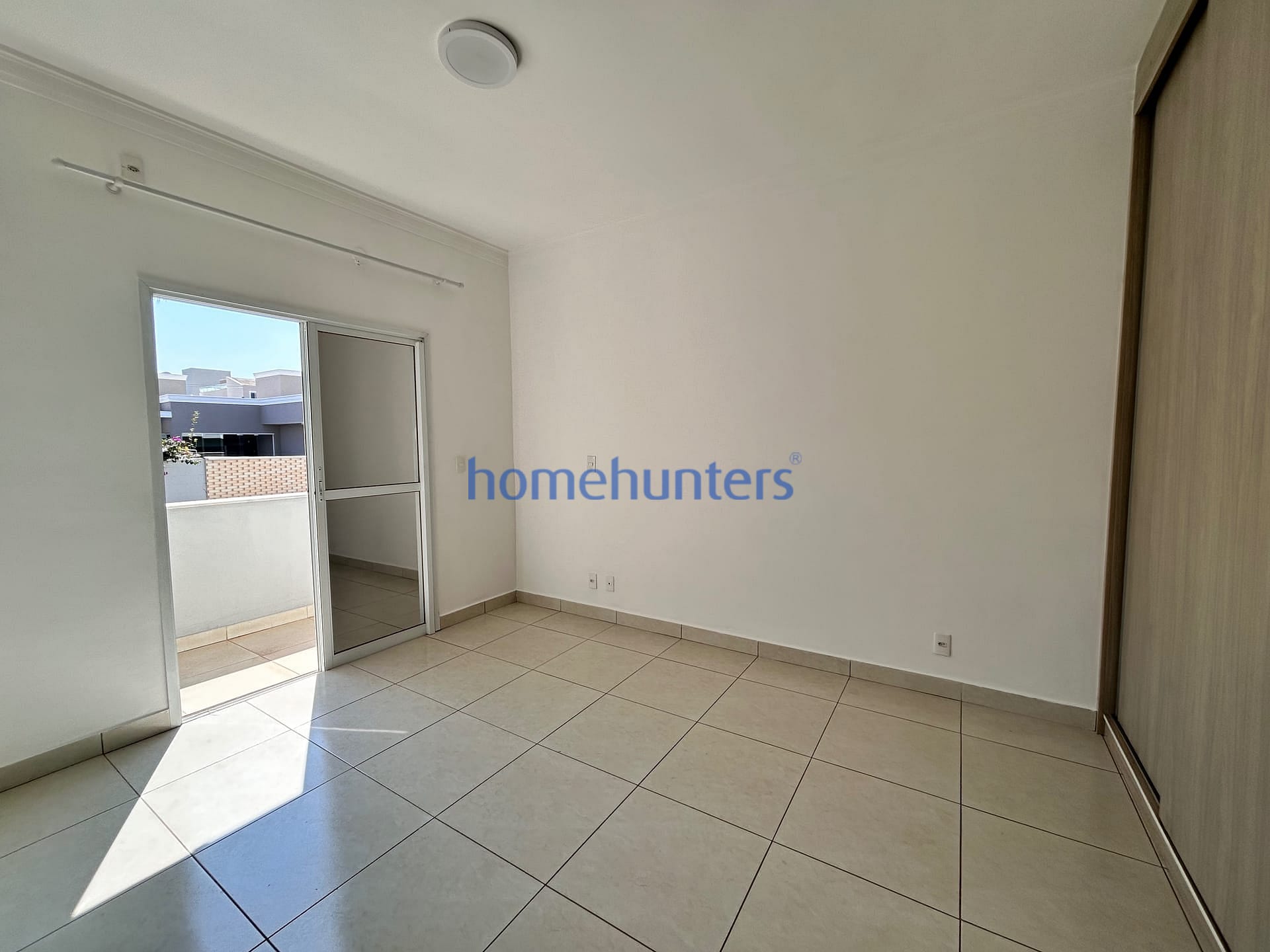 Casa para alugar com 4 quartos, 244m² - Foto 48