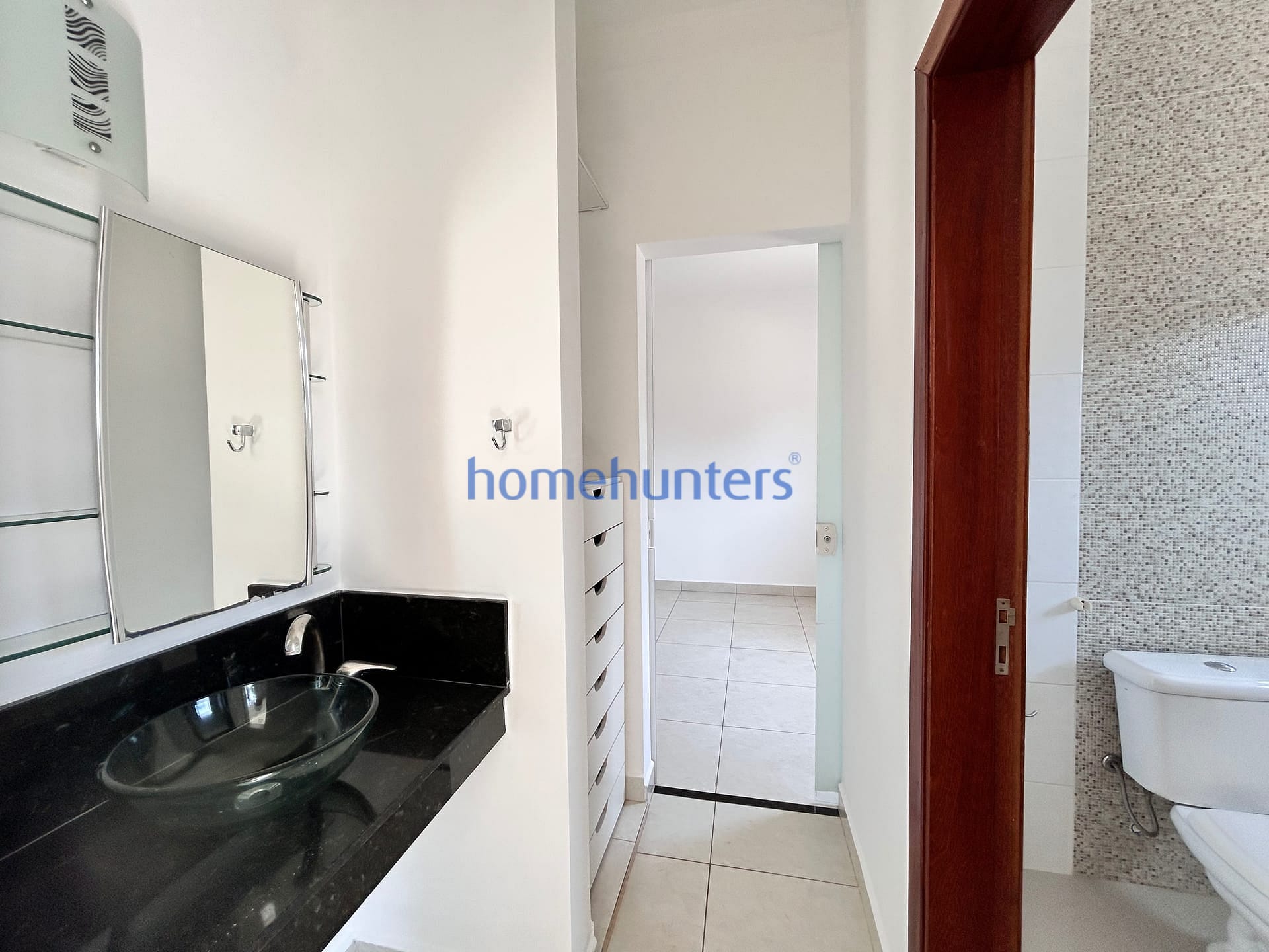 Casa para alugar com 4 quartos, 244m² - Foto 50