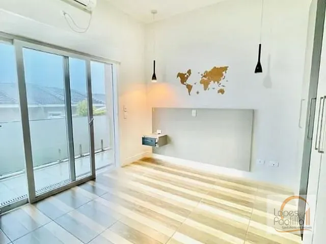 Casa com 450m², para alugar, no bairro Vila Helena em Atibaia