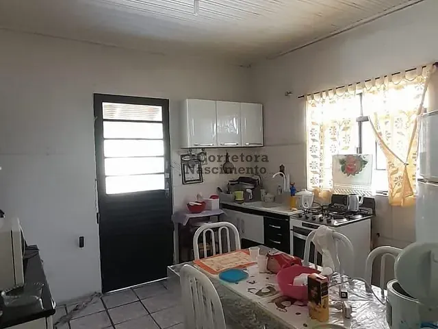 Casa com 350m² 2 quartos e 1 banheiro, à venda, no bairro Jardim Califórnia em Jacareí