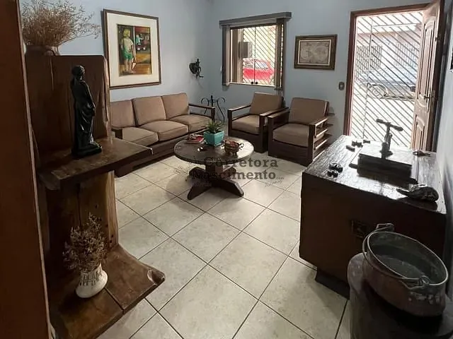 Casa 4 quartos e 1 banheiro, à venda, no bairro Centro em Jacareí
