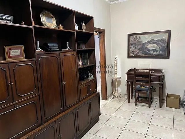 Casa 4 quartos e 1 banheiro, à venda, no bairro Centro em Jacareí