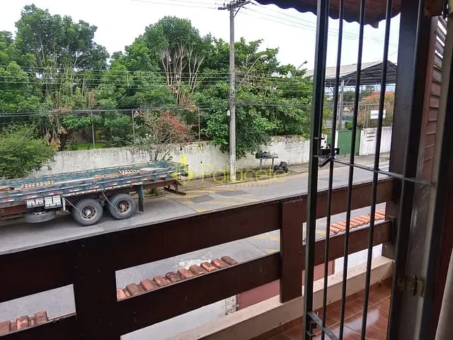 Casa com 172m² 3 quartos e 2 banheiros, à venda, no bairro Residencial e Comercial Cidade Morumbi em Pindamonhangaba