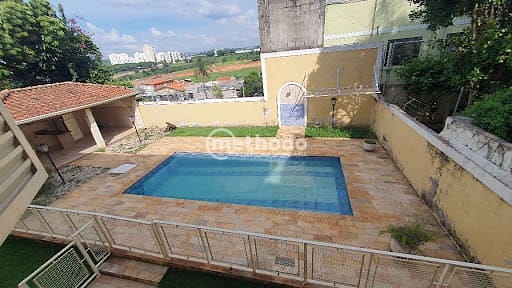 Casa, 4 quartos, 263 m² - Foto 2