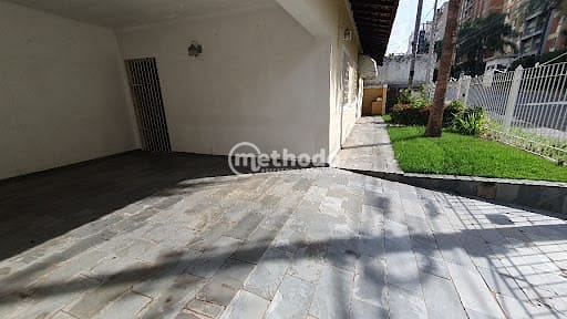 Casa, 4 quartos, 263 m² - Foto 1