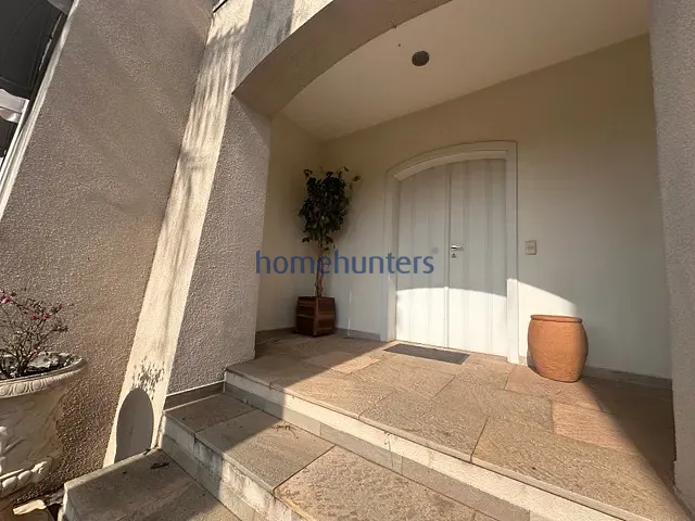 Casa 5 quartos e 3 banheiros, à venda, no bairro Parque São Quirino em Campinas