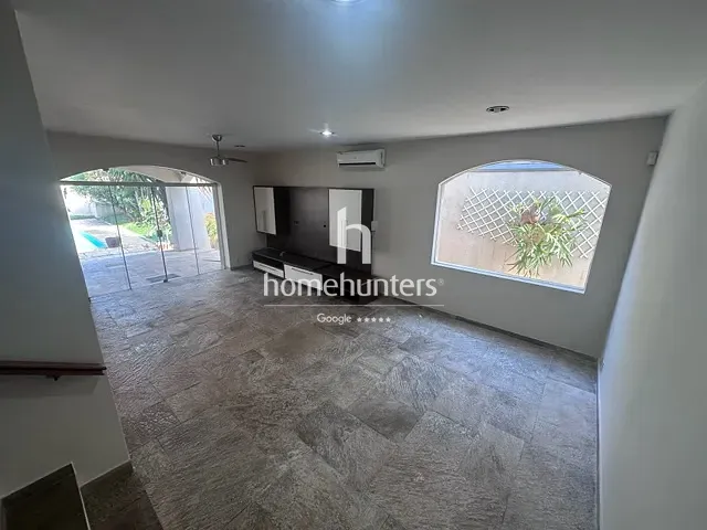 Casa 5 quartos e 3 banheiros, à venda, no bairro Parque São Quirino em Campinas
