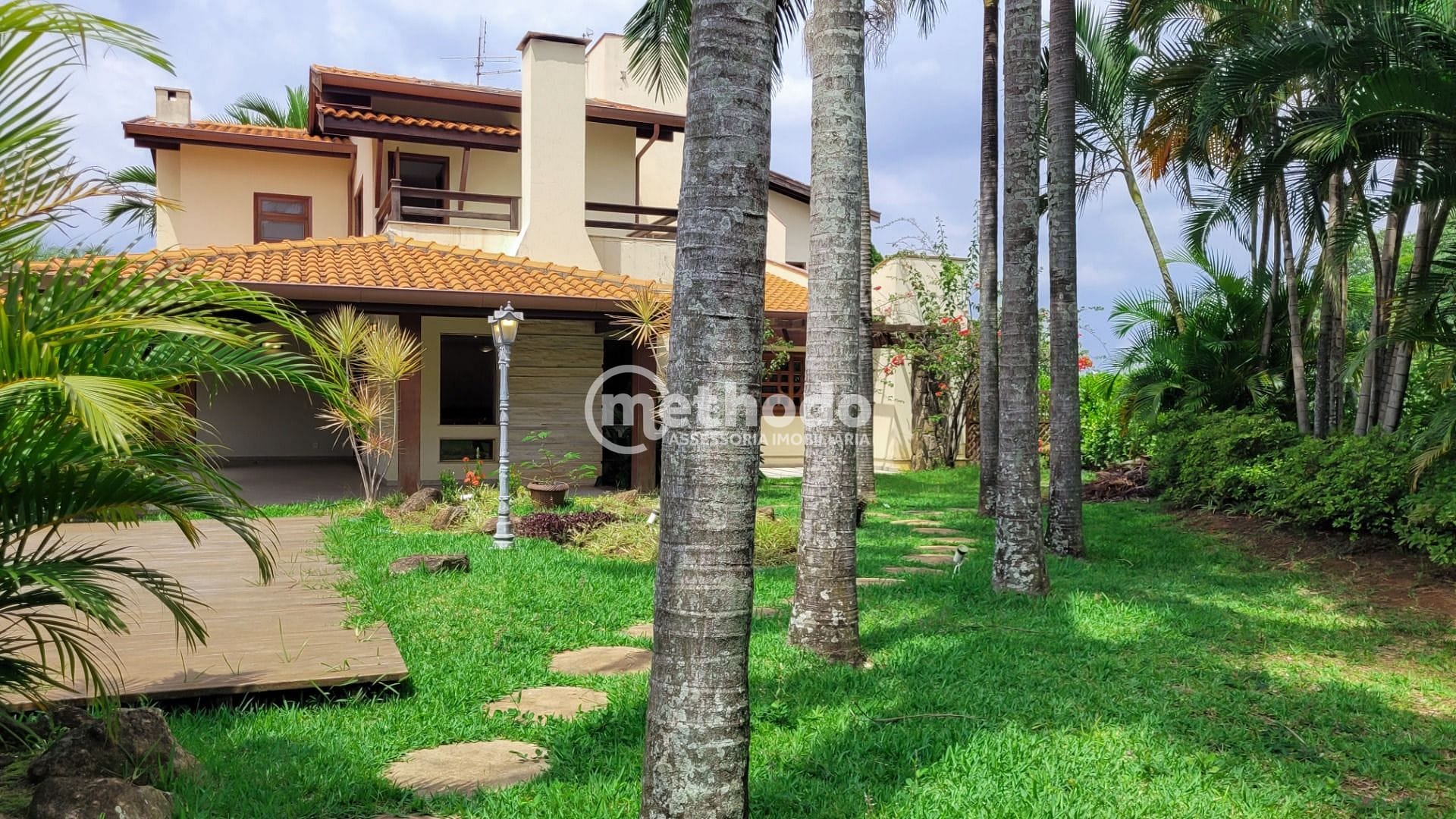 Casa, 4 quartos, 732 m² - Foto 1