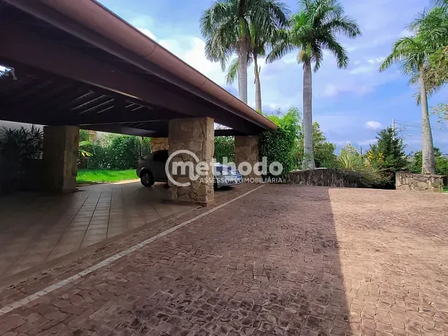 Casa com 2000m² 4 quartos e 6 banheiros, à venda, no bairro Condomínio Chácara Flora em Valinhos