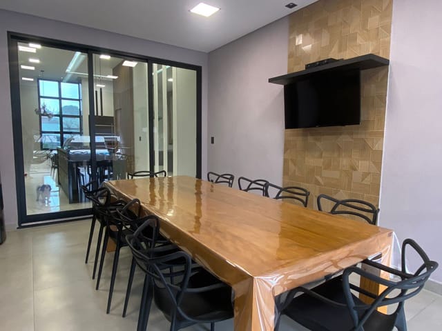 Casa com 300m² 3 quartos e 2 banheiros, à venda, no bairro Guedes em Tremembé