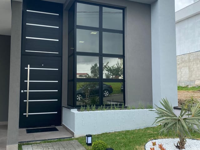 Casa com 300m² 3 quartos e 2 banheiros, à venda, no bairro Guedes em Tremembé