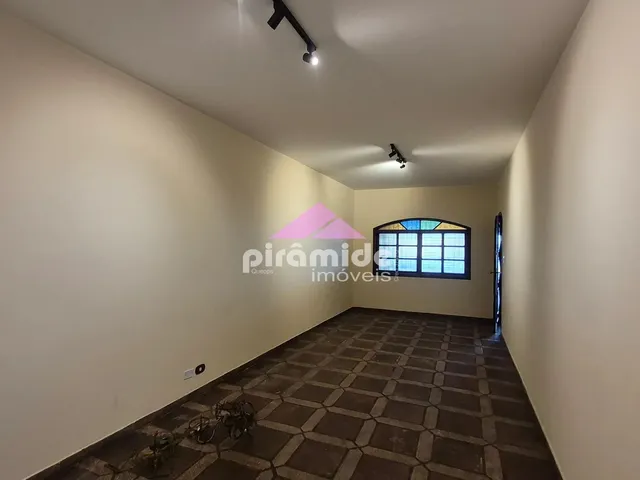 Casa com 197m² 3 quartos e 2 banheiros, à venda, no bairro Jardim Estoril em São José Dos Campos