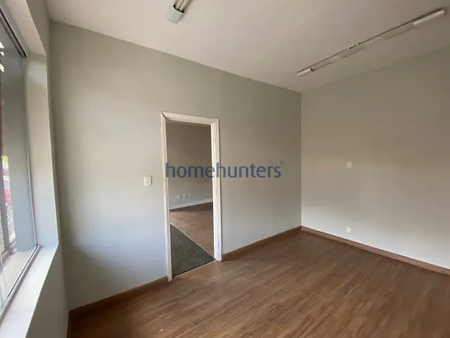 Casa com 525m², à venda ou para alugar, no bairro Jardim Planalto em Campinas